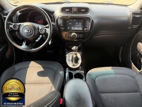 Used 2018 Kia Soul + FWD image 15