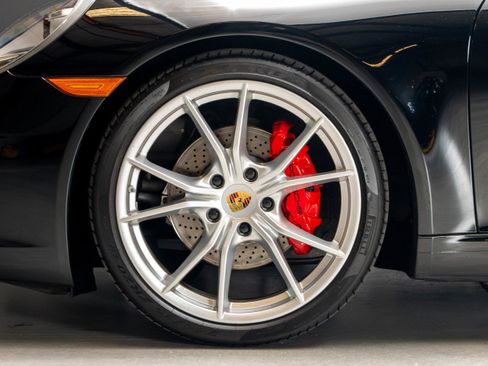Used 2017 Porsche 911 Carrera w/ Light Design Package RWD image 23