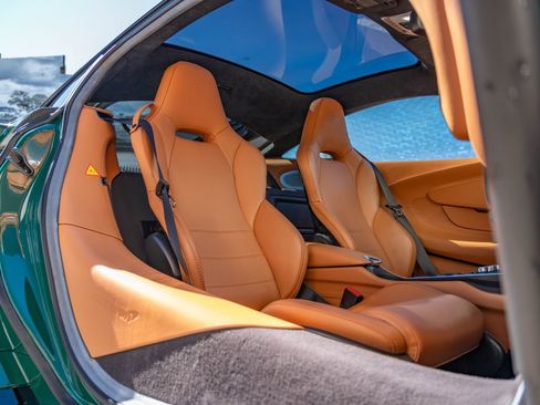 Used 2023 McLaren GT image 24