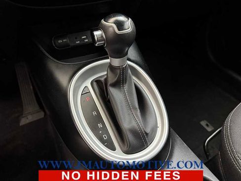 Used 2019 Kia Soul + image 29