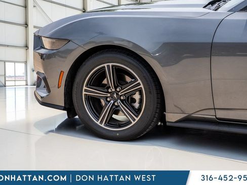 Used 2025 Ford Mustang Premium RWD image 27