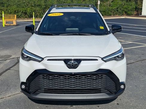 Used 2025 Toyota Corolla Cross AWD Hybrid image 2