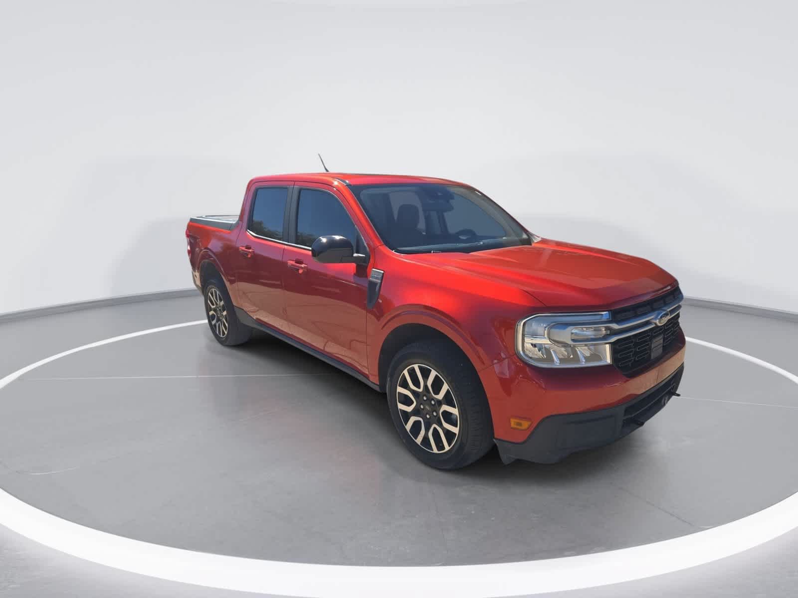 Used 2024 Ford Maverick Lariat FWD image 2