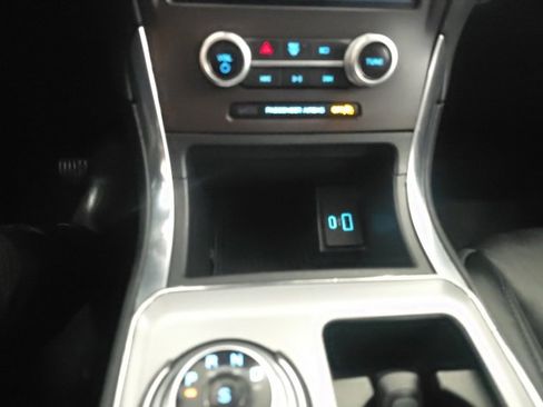 Used 2021 Ford Edge Titanium w/ Equipment Group 301A image 19