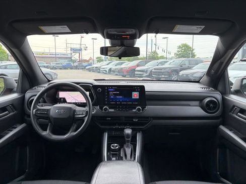 Used 2024 Chevrolet Colorado Trail Boss w/ Advanced Trailering Package AWD/4WD image 8