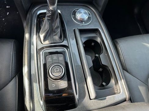 Used 2023 Nissan Armada SL w/ Midnight Edition Package image 25