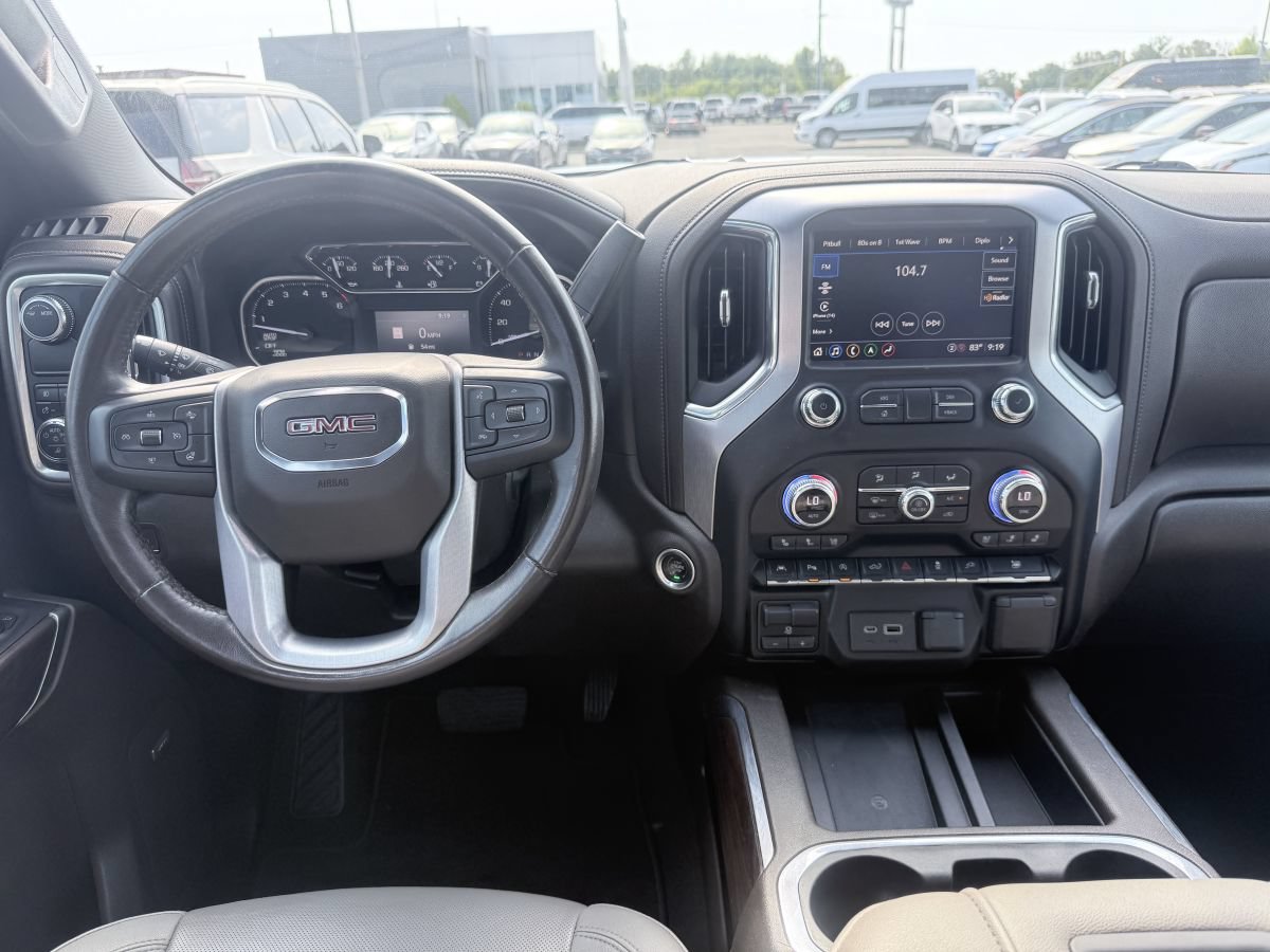 Used 2021 GMC Sierra 1500 SLT RWD image 9