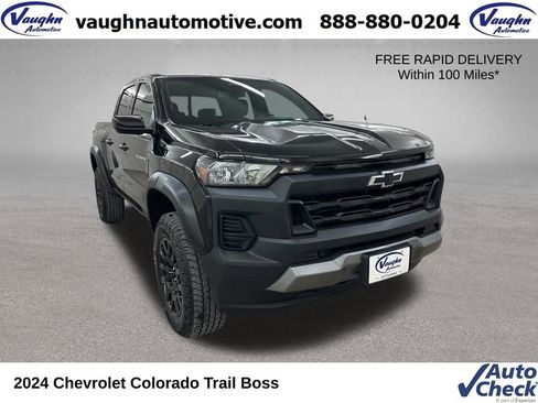 Used 2024 Chevrolet Colorado Trail Boss w/ Advanced Trailering Package image 1