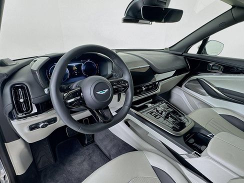 Used 2026 Aston Martin DBX 707 AWD/4WD image 10