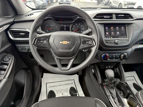 Used 2022 Chevrolet TrailBlazer LT image 31