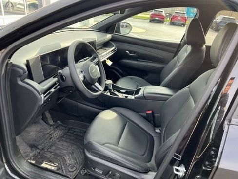 Used 2025 Hyundai Santa Cruz SEL AWD/4WD image 13