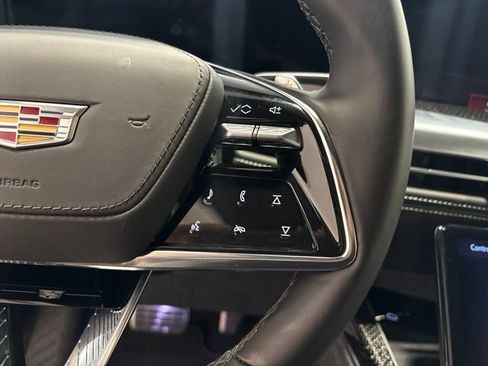 Used 2025 Cadillac Escalade V AWD/4WD image 24