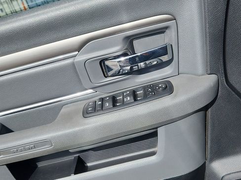 Used 2016 RAM 2500 Big Horn w/ Black Appearance Group image 16