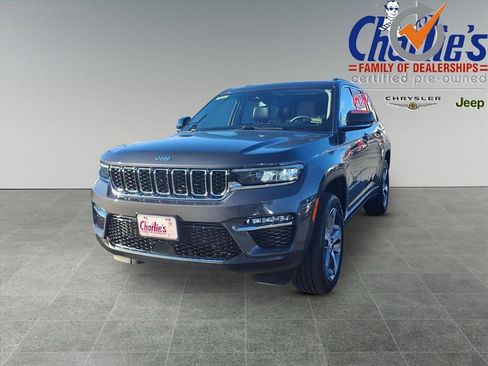 Used 2023 Jeep Grand Cherokee 4WD 4xe image 1