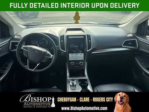 Used 2022 Ford Edge SEL AWD/4WD image 3