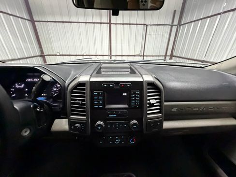 Used 2019 Ford F250 XL w/ STX Appearance Package AWD/4WD image 25