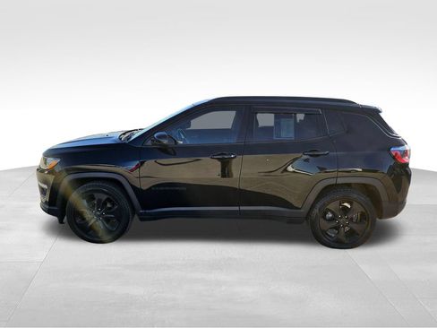 Used 2021 Jeep Compass Latitude FWD image 10