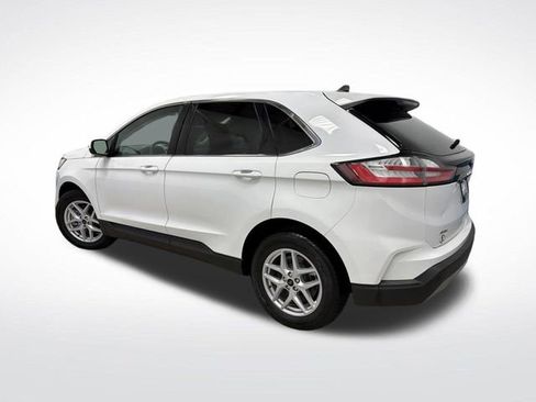 Used 2024 Ford Edge SEL image 3