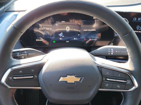 New 2026 Chevrolet Equinox EV LT image 16