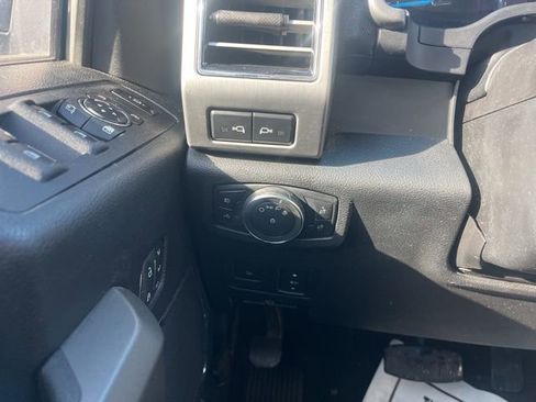 Used 2020 Ford F350 Platinum image 28