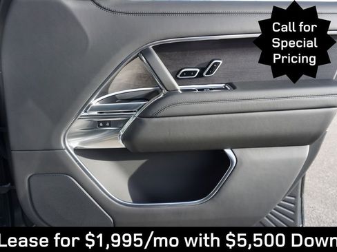 New 2025 Land Rover Range Rover Long Wheelbase SE image 21