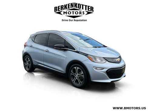 Used 2018 Chevrolet Bolt Premier w/ Driver Confidence II Package FWD image 1