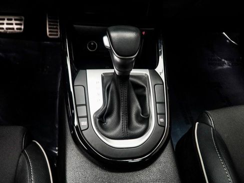 Used 2024 Kia Forte GT-Line w/ GT-Line Premium Package image 19