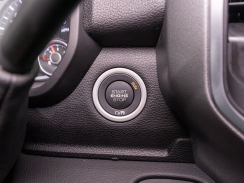 Used 2025 RAM 2500 Big Horn AWD/4WD image 23