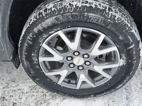 Certified 2023 GMC Acadia SLT image 33