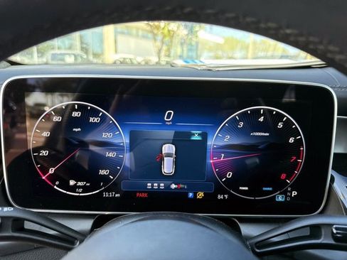 Used 2025 Mercedes-Benz GLC 300 image 30