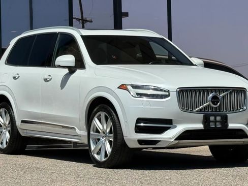 Used 2017 Volvo XC90 T8 Inscription w/ Luxury Package AWD/4WD image 17