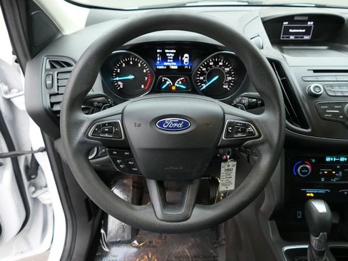 Used 2017 Ford Escape SE image 19