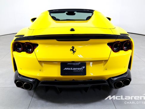 Used 2023 Ferrari 812 GTS RWD image 8