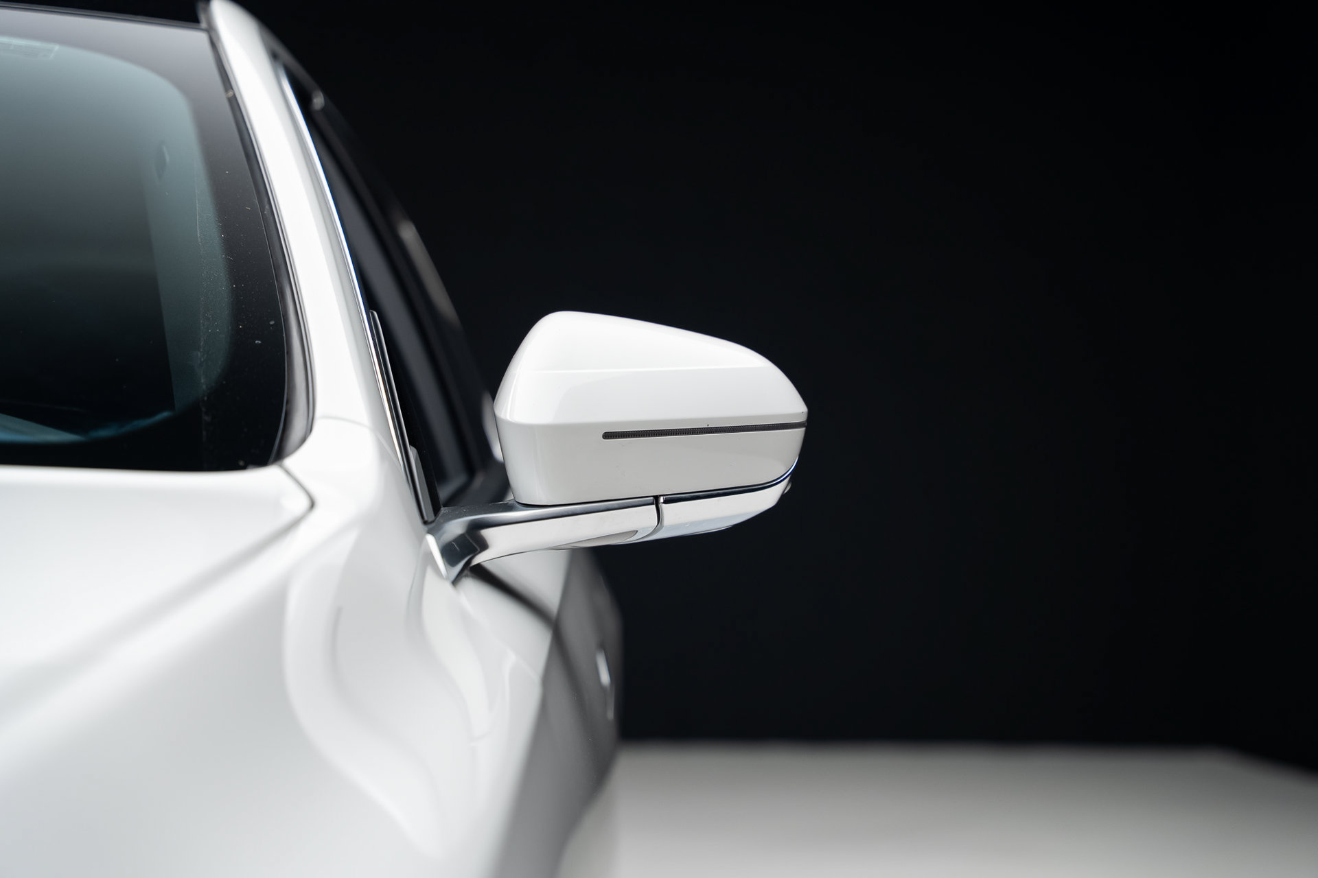 Used 2024 BMW i7 eDrive50 w/ Executive Package RWD image 16