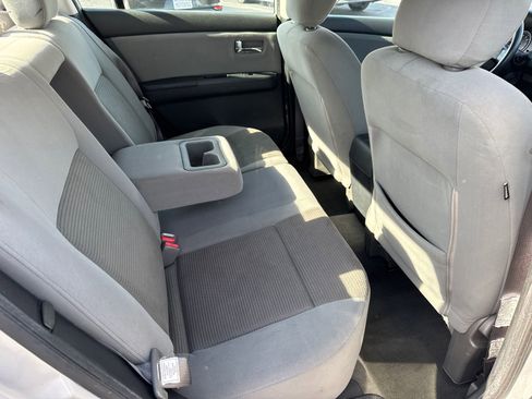 Used 2012 Nissan Sentra 2.0 SR w/ Special Edition Pkg image 11