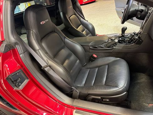 Used 2011 Chevrolet Corvette Z06 RWD image 31
