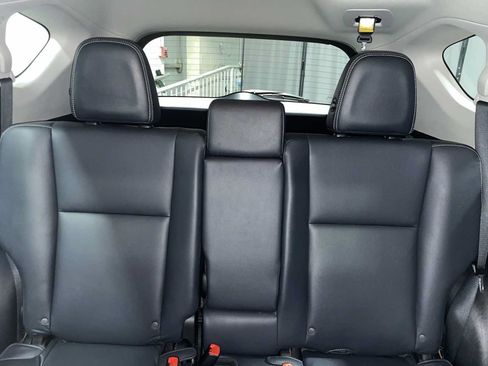 Used 2013 Toyota RAV4 Limited AWD/4WD image 22