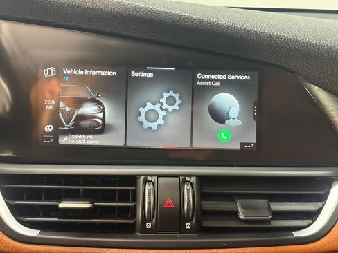 Used 2020 Alfa Romeo Giulia Ti AWD/4WD image 19