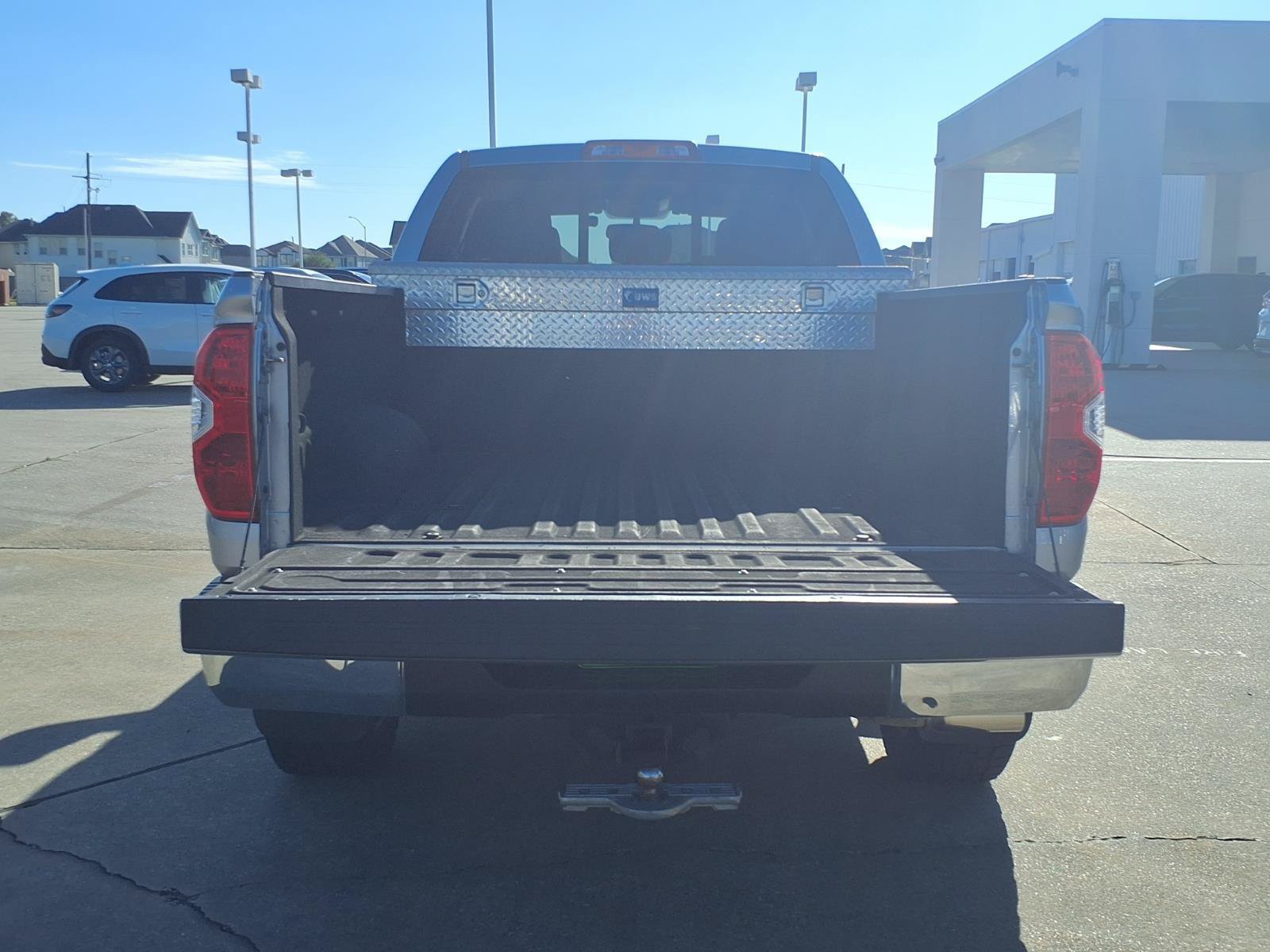 Used 2014 Toyota Tundra SR5 w/ SR5 Upgrade Package RWD image 10