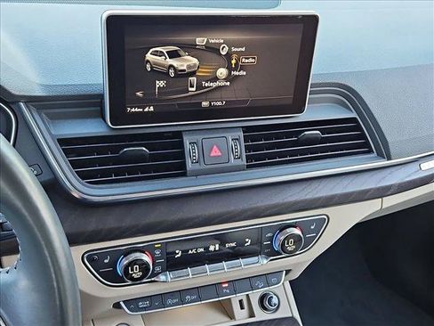 Used 2019 Audi Q5 2.0T Premium Plus w/ Premium Plus Package AWD/4WD image 14