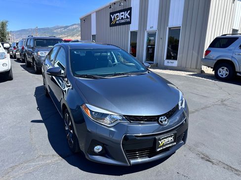 Used 2015 Toyota Corolla S FWD image 1