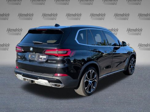 Used 2021 BMW X5 xDrive40i w/ Premium Package image 10