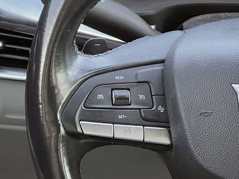 Used 2022 Cadillac XT4 Luxury image 13