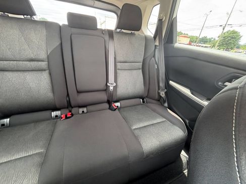 Used 2025 Nissan Rogue SV AWD/4WD image 40