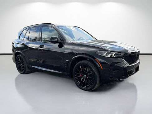 New 2026 BMW X5 xDrive40i w/ M Sport Package AWD/4WD image 1
