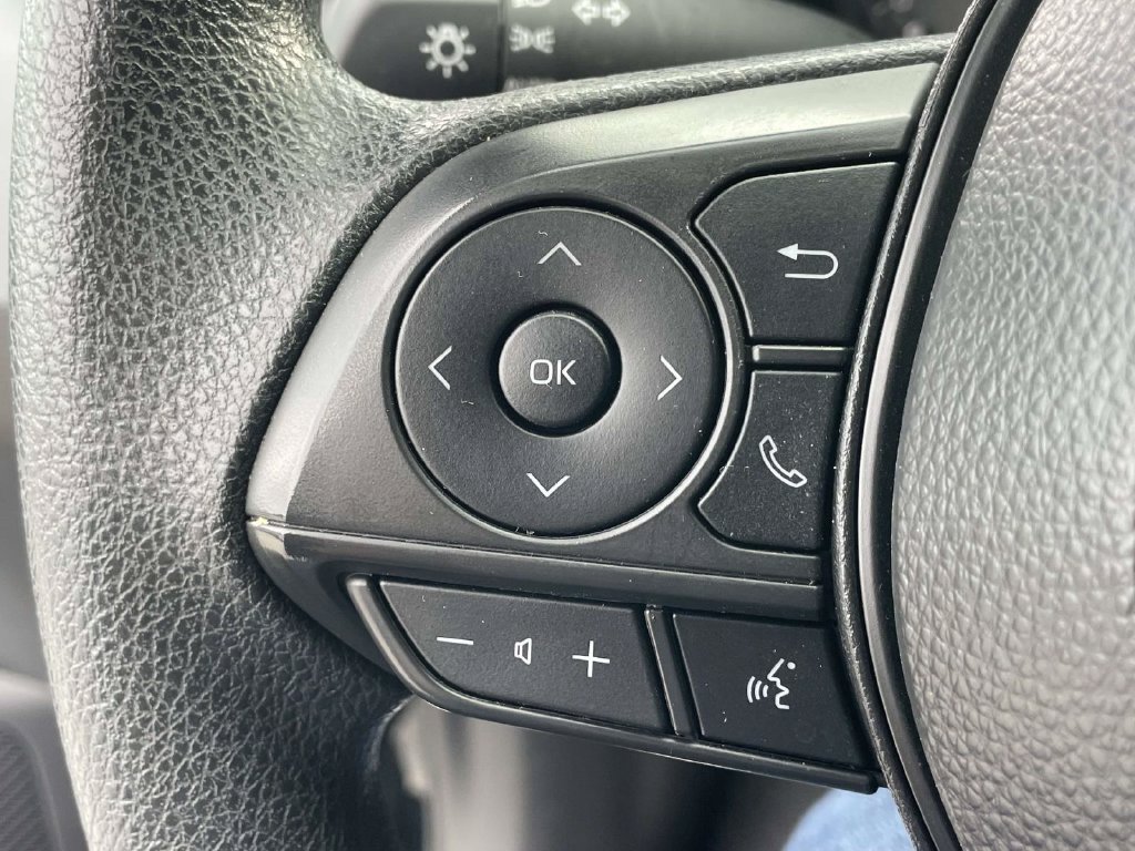 Used 2025 Toyota Corolla LE FWD image 23