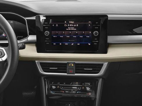 New 2026 Volkswagen Taos SE FWD image 7