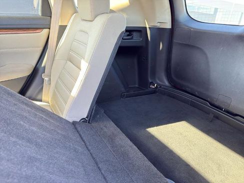 Used 2019 Honda CR-V EX image 31