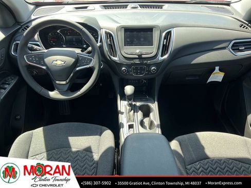 Certified 2024 Chevrolet Equinox LT FWD image 14