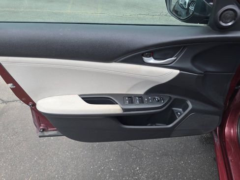 Used 2019 Honda Insight EX image 13